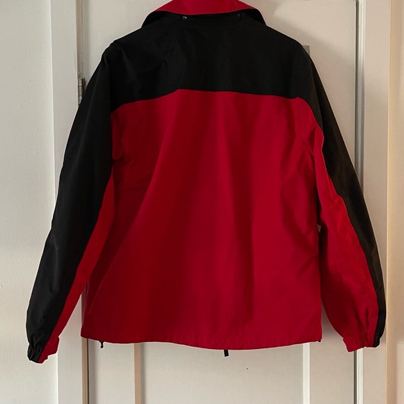 Red Northface windbreaker - Picture 3 of 4